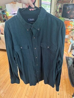Chaps Dark Green Men’s Long-Sleeve Button-Down Shirt